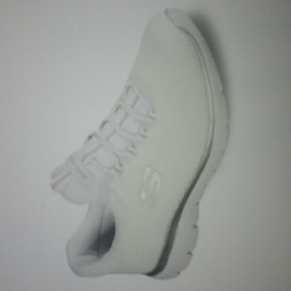 NWT Skechers Cool Clasic White/Silver Women's Sneakers
